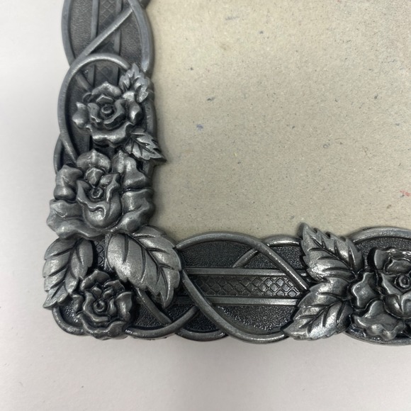 Lot Of Two 3.5x5 and 5x7 Silver Tone Picture Frames Ornate patterns bundle - Picture 6 of 16